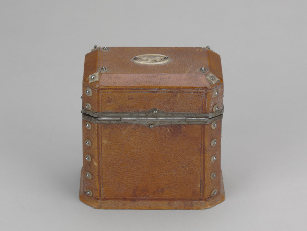 Sewing Box with Implements - Image 4