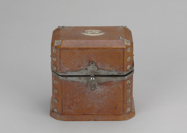 Sewing Box with Implements - Image 3