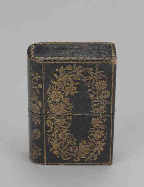 Sewing Box with Implements - Image 2