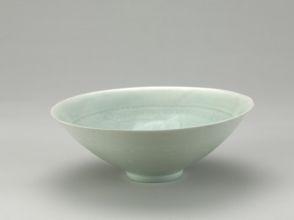 Qingbai Bowl with Design of Boys within Floral Scrolls - Image 6