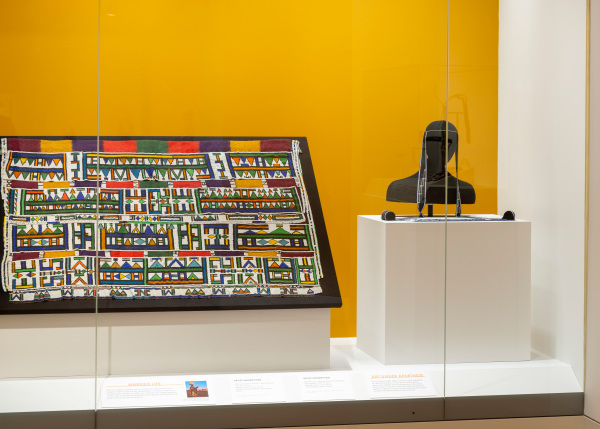 Pendants for a Married Woman’s Headband (Milingakobe) - Image 4