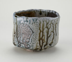 “Rumbling of the Sea” Teabowl (“Uminari” Wan)