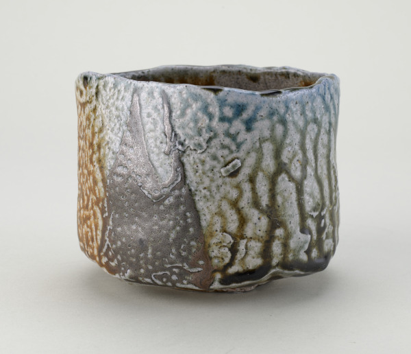 “Rumbling of the Sea” Teabowl (“Uminari” Wan) - Image 4