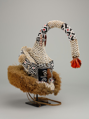Royal Man’s Mask (Mukenga) - Image 2