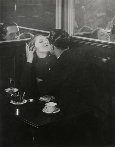 Lovers in a Small Café near the Place d’Italie - Image 2
