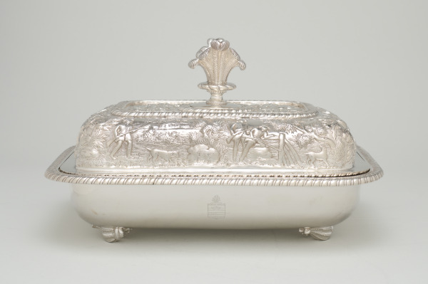 Covered Vegetable Dish - Image 4