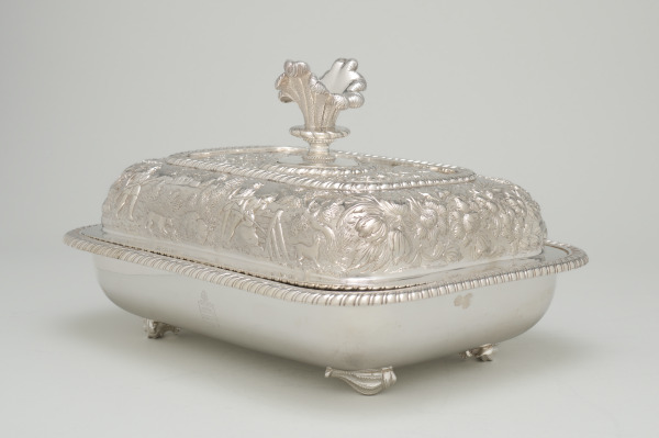 Covered Vegetable Dish - Image 3