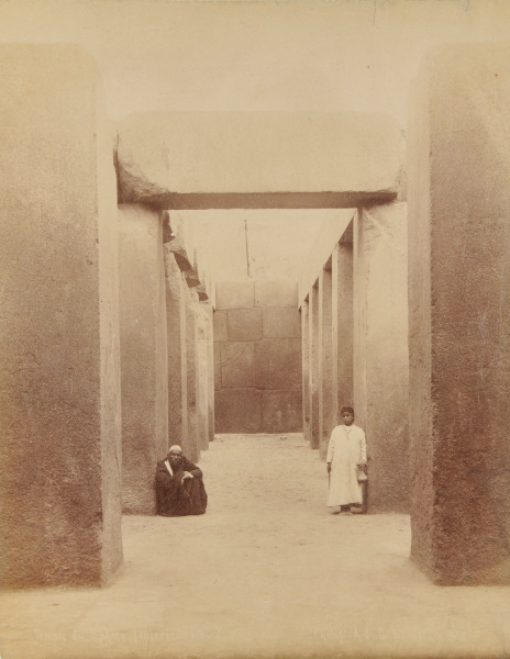 GIZA, VALLEY TEMPLE OF CHEPHREN, 4TH DYNASTY, INTERIOR