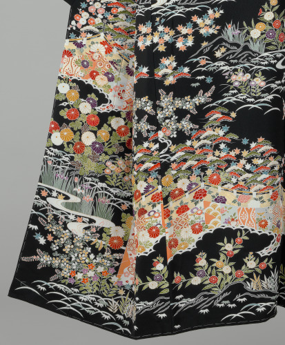 Western Woman’s Short Sleeved Black Kimono - Image 13
