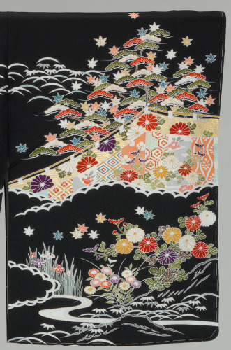 Western Woman’s Short Sleeved Black Kimono - Image 9