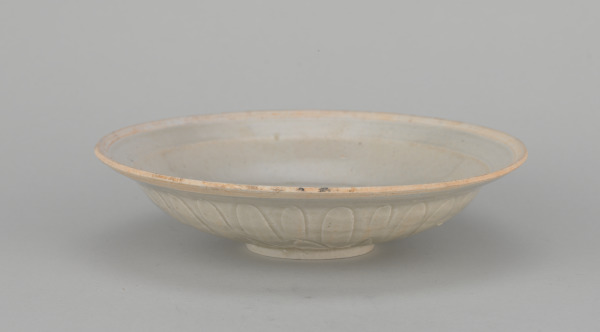 Qingbai Dish with Raised Flower Design - Image 3