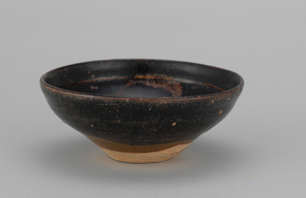 Tea Bowl with Splashed Design - Image 3