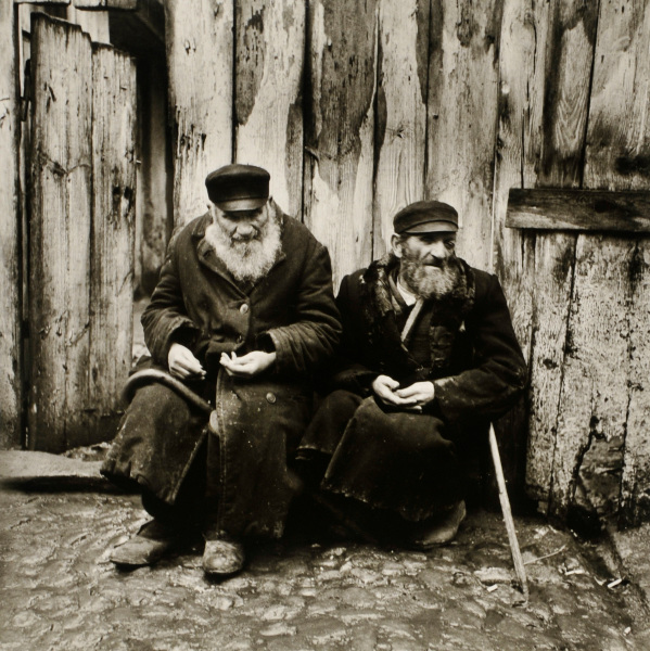 PEDDLERS TRANSFORMED INTO BEGGARS BY THE BOYCOTT