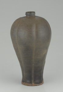 Melon-Form Wine Bottle