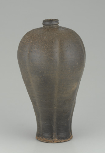 Melon-Form Wine Bottle