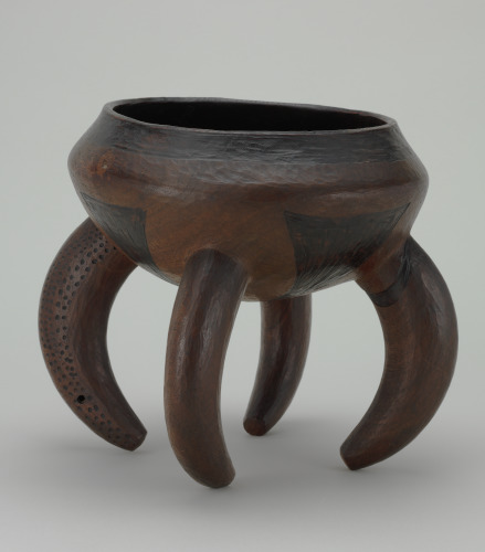 Four-legged Vessel for a Chief - Image 6