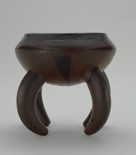 Four-legged Vessel for a Chief - Image 4