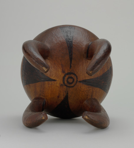 Four-legged Vessel for a Chief - Image 3