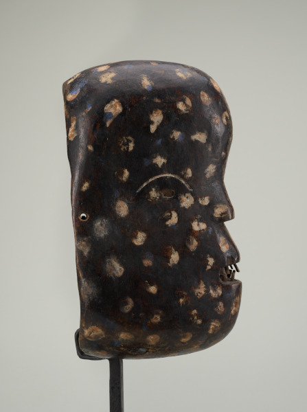 Mask - Image 3