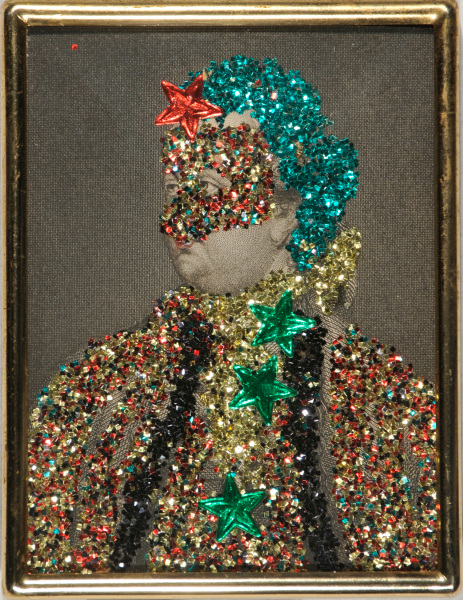 Queen Victoria (looking right)