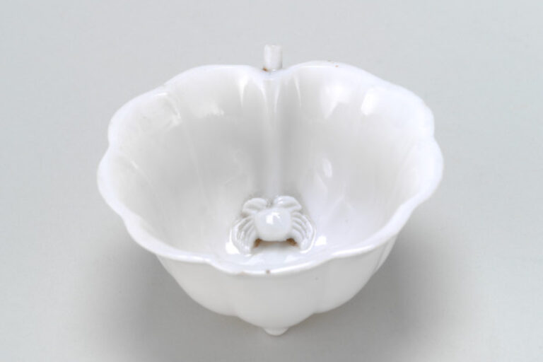 Leaf-Shaped Water Dropper