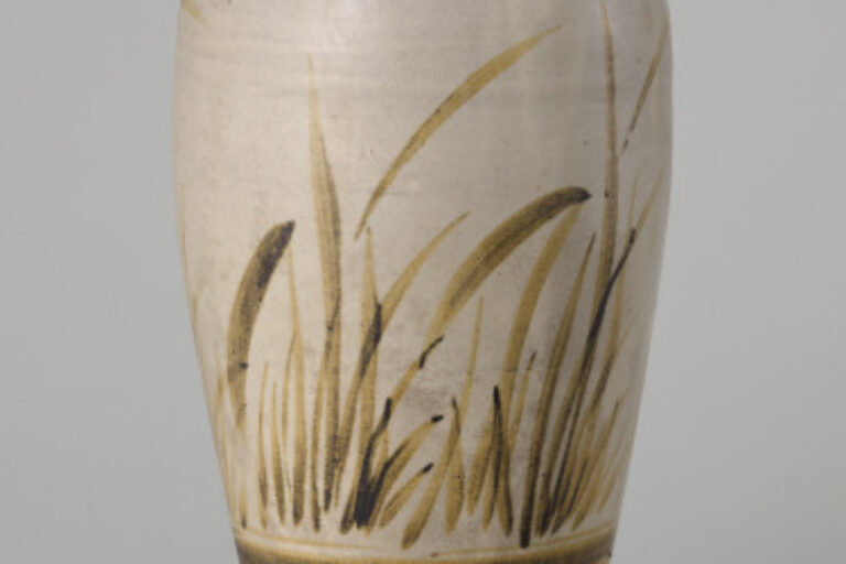 Bottle Decorated with Painted Grass Motif