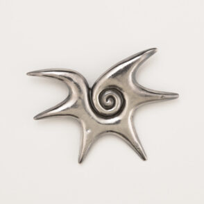 Choluteca Conch Shell Brooch