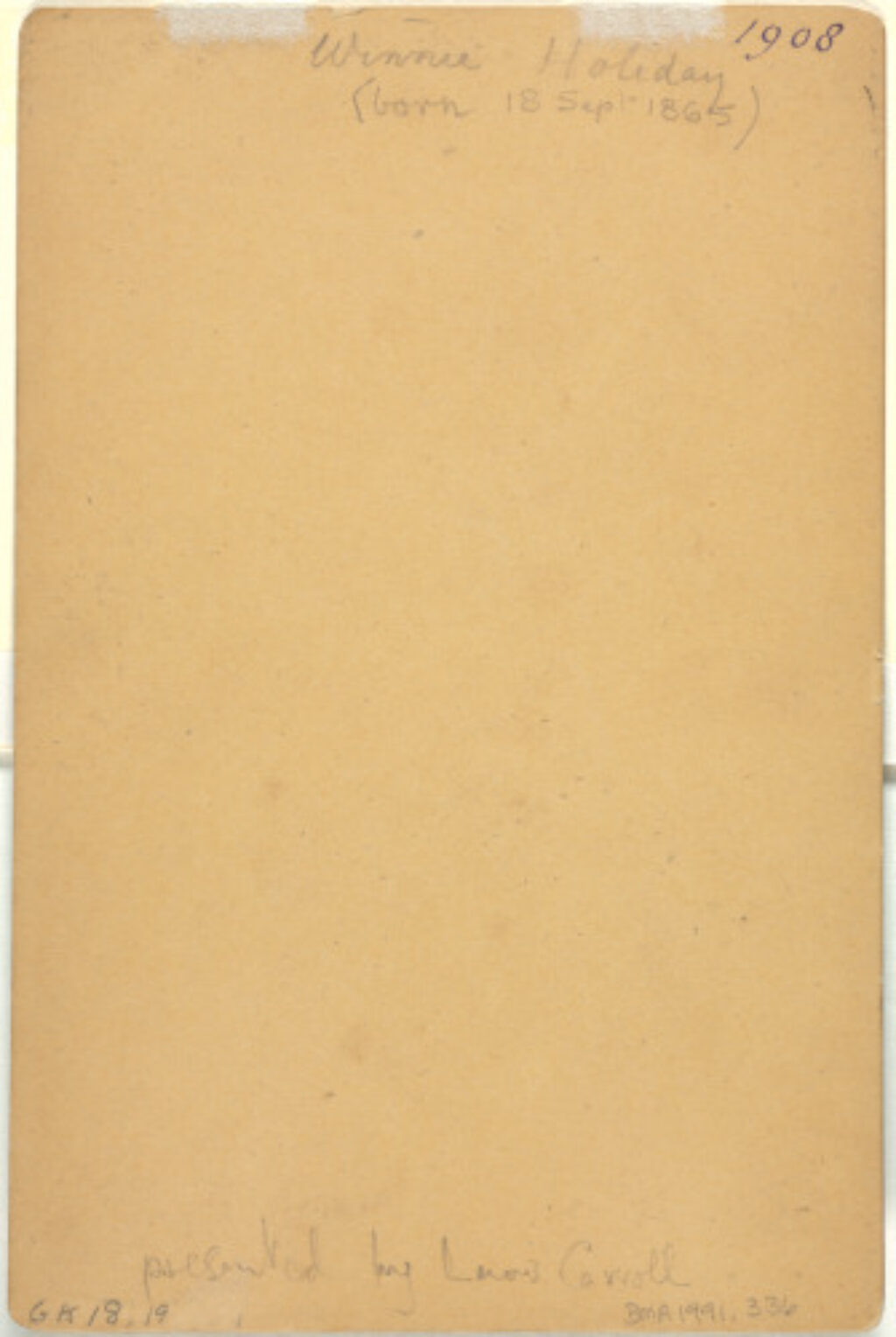 Winnie Holiday - Image 3