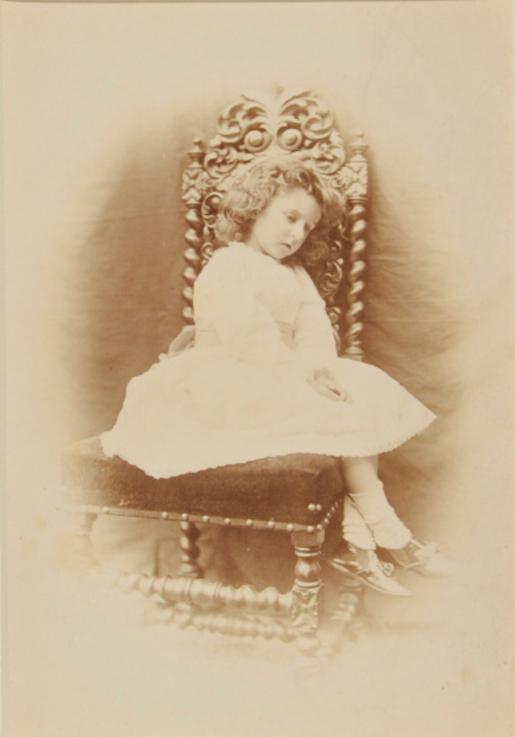 Winnie Holiday - Image 2