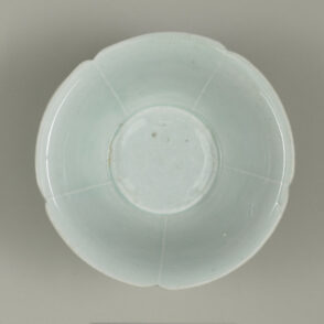 Qingbai Lobed Bowl with Flaring Side
