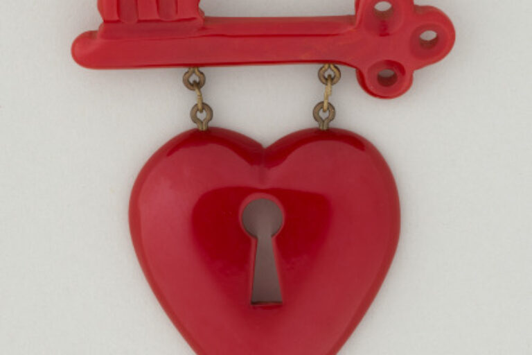 KEY AND HEART DESIGN