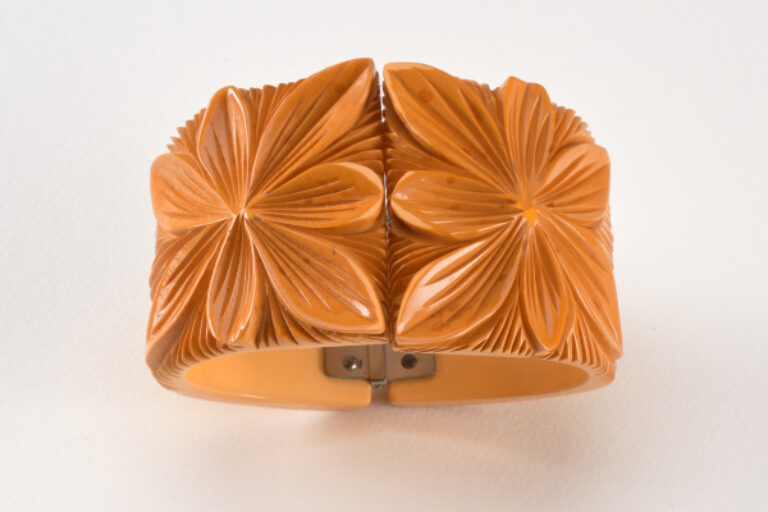 "ORANGE CARVED ORCHID" BRACELET