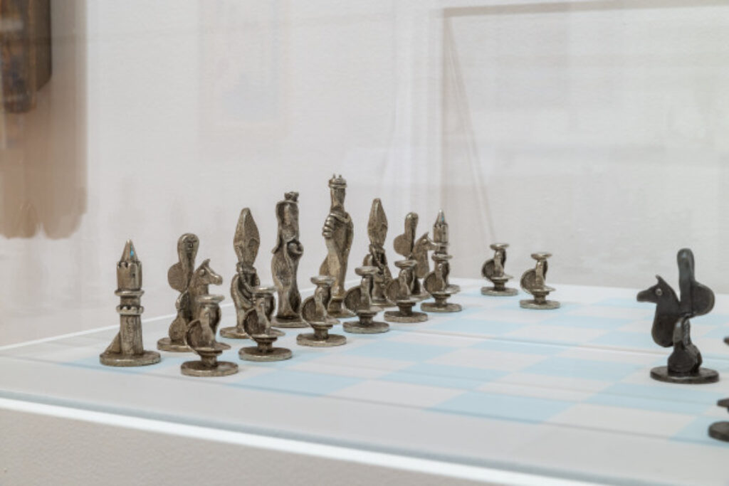 Chess Set - Image 9
