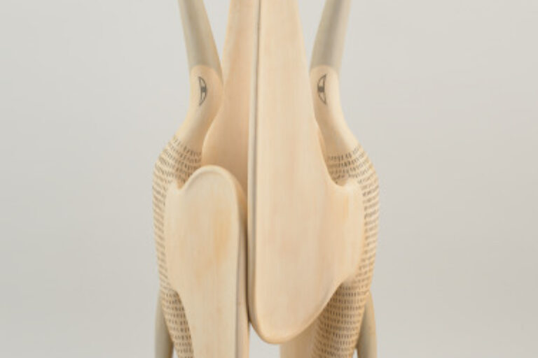 PLANT STAND WITH TWO BIRDS