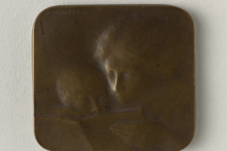 "THE READING LESSON" MEDAL