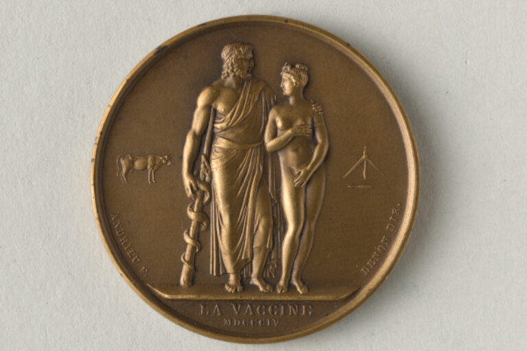 "VACCINATION" MEDAL