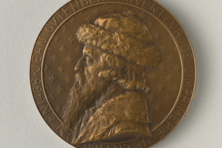 "JEAN GUTENBERG (1400-1468)" MEDAL