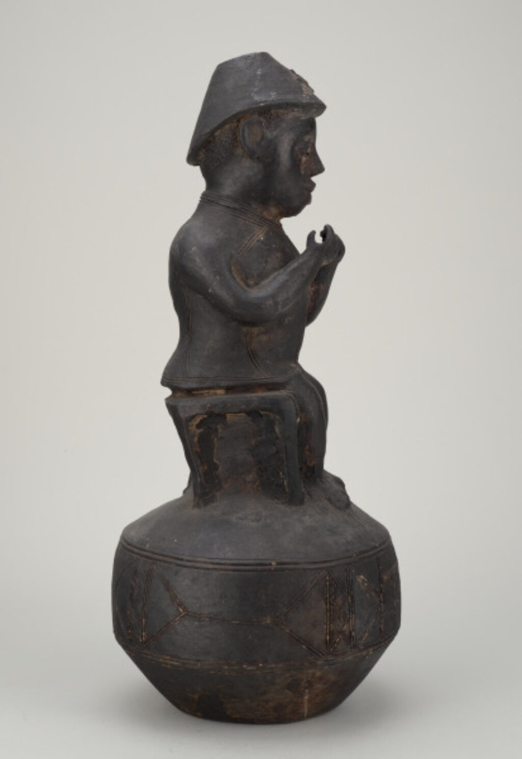 Vessel with Human Figure - Image 3