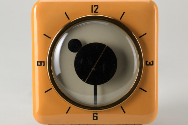 Electric Alarm Clock