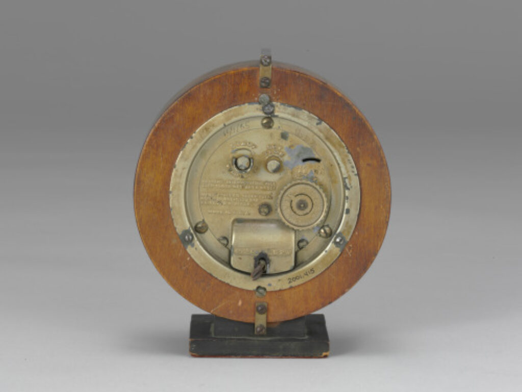 Model No. 4725 - Image 2