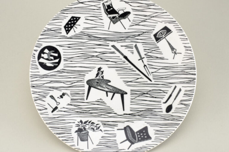 "HOMEMAKER" DINNER PLATE