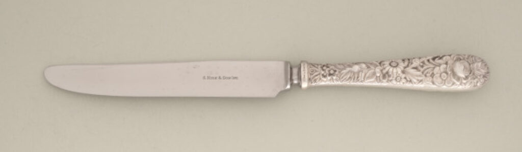 “Repousse” Dinner Knife - Image 1