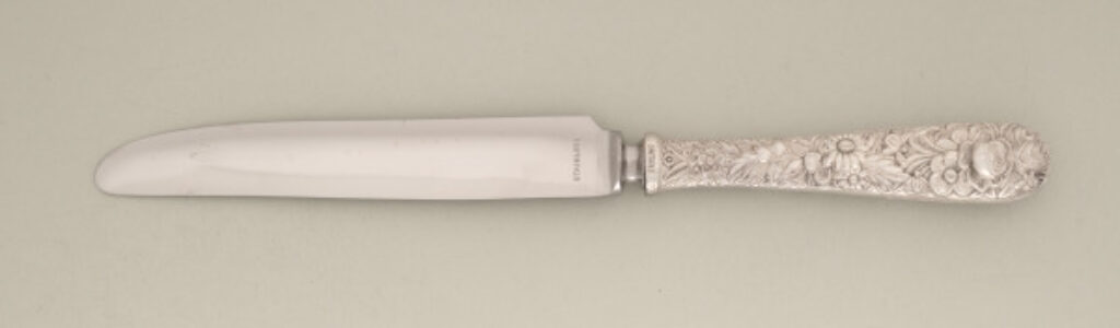 “Repousse” Dinner Knife - Image 2