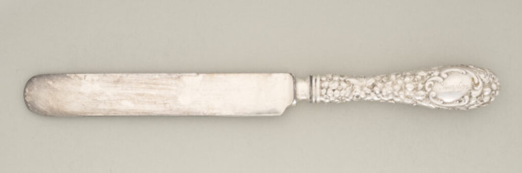 “Chrysanthemum” Dessert Knife - Image 2