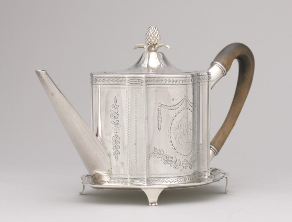 Teapot with Stand - Image 6