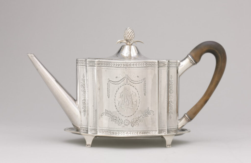 Teapot with Stand - Image 4