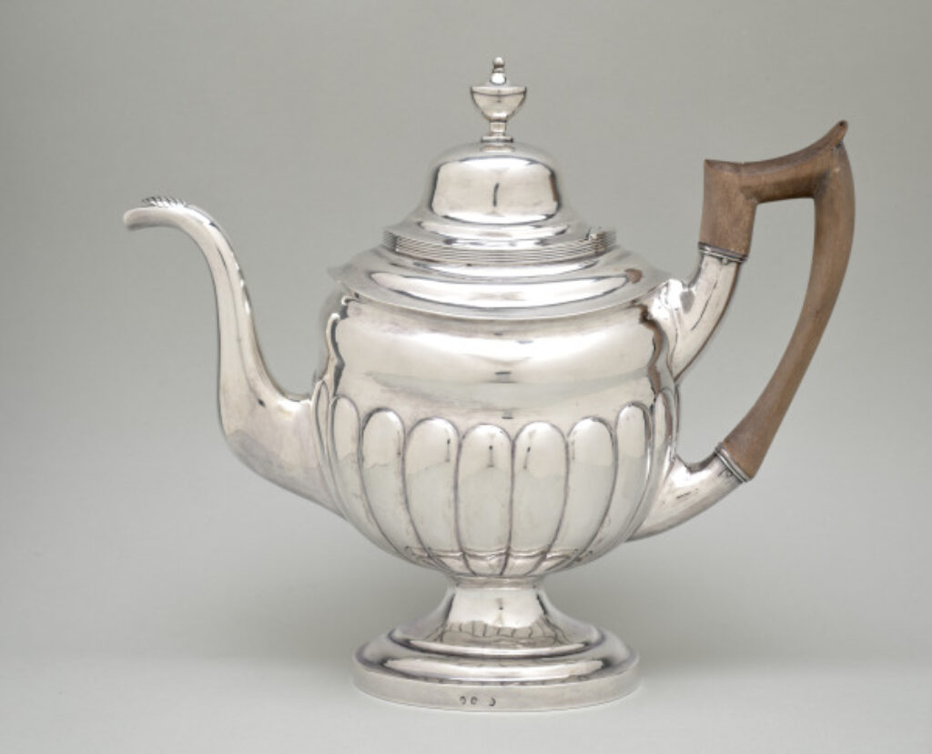 Teapot - Image 3