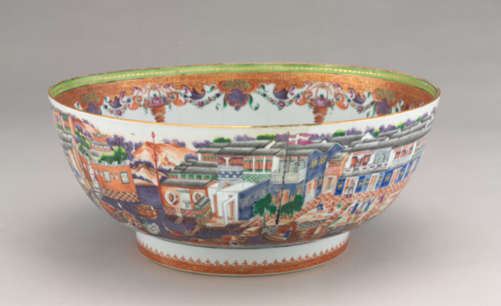 European Market Bowl Depicting Canton Hongs - Image 5