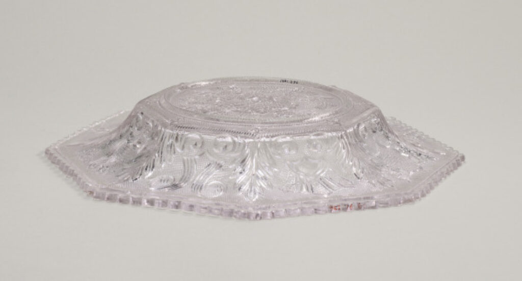 ‘Beehive & Thistle’ Plate - Image 4