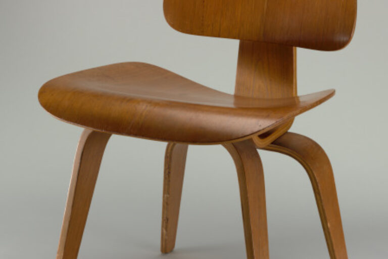 DINING CHAIR WOOD ("DCW")